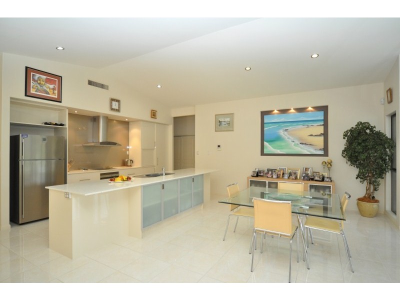 10 Oceanblue Rise, Upper Coomera QLD 4209