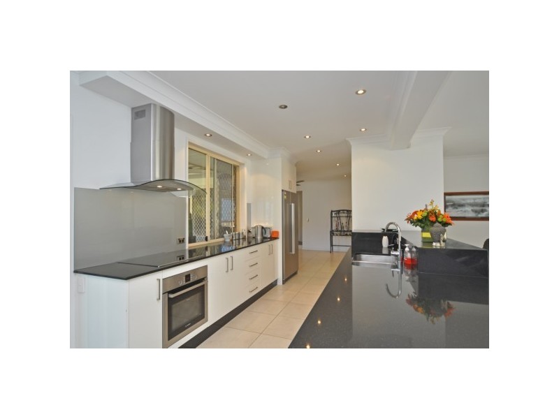 12 Gosford Court, Helensvale QLD 4212