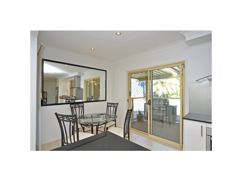 12 Gosford Court, Helensvale QLD 4212