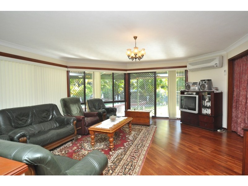 51 Riversdale Drive, Oxenford QLD 4210