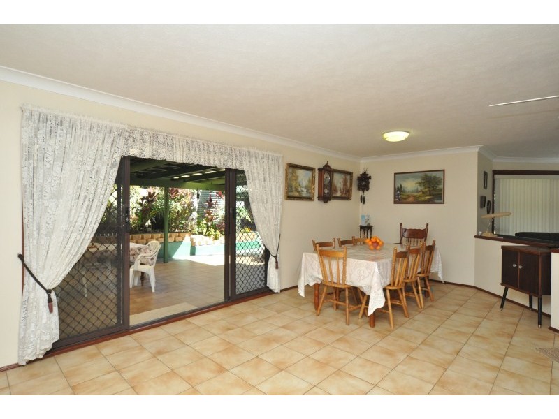 51 Riversdale Drive, Oxenford QLD 4210