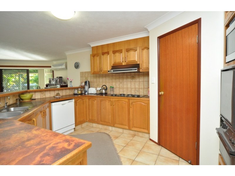 51 Riversdale Drive, Oxenford QLD 4210