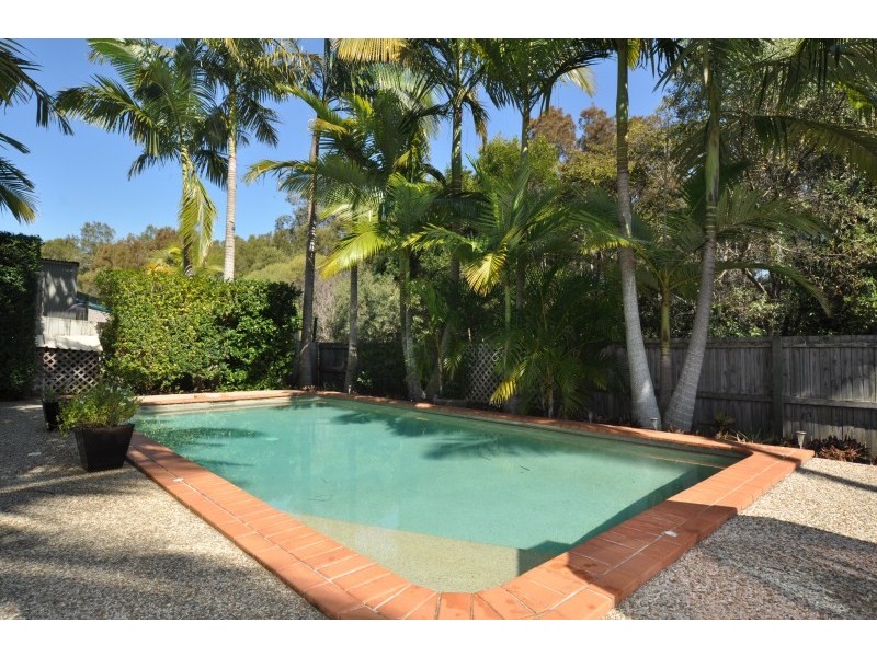 26 Cootharaba Drive, Helensvale QLD 4212