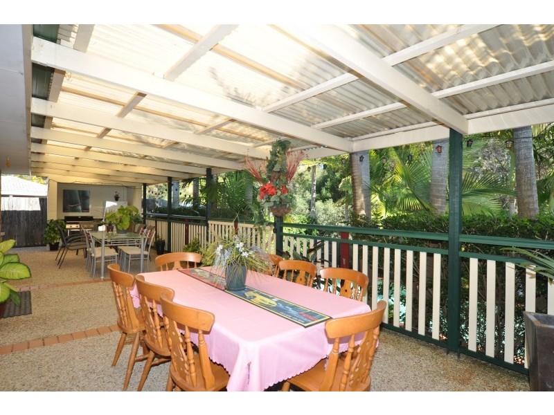 26 Cootharaba Drive, Helensvale QLD 4212
