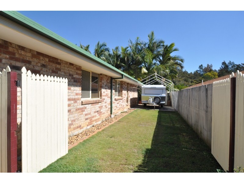 26 Cootharaba Drive, Helensvale QLD 4212