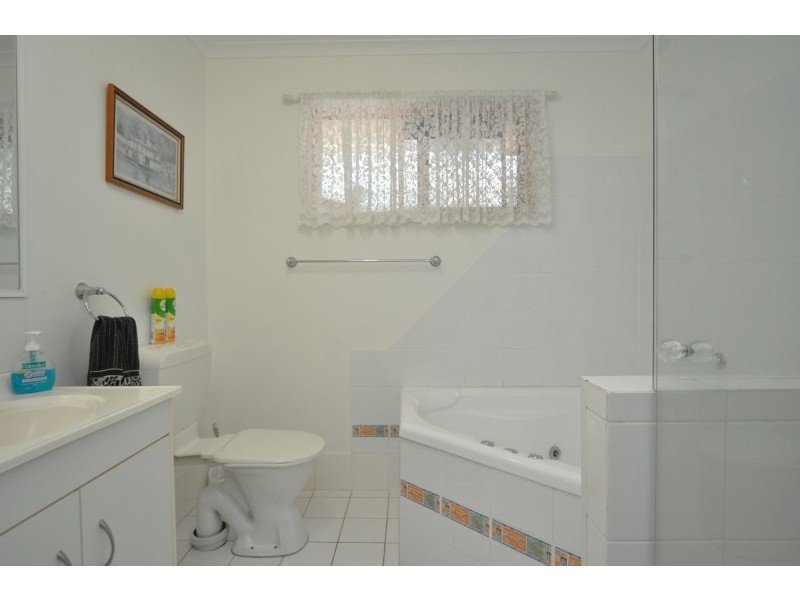 10 Broadway Drive, Oxenford QLD 4210
