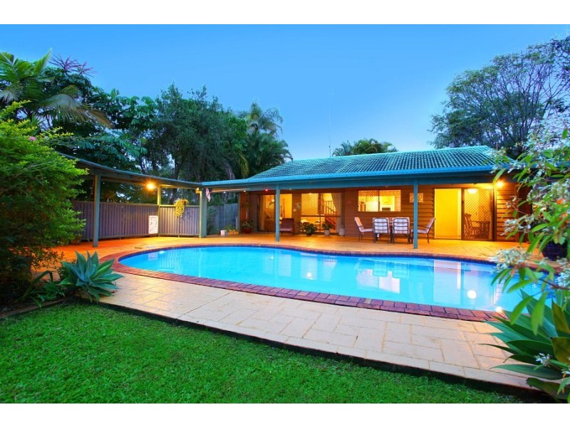 9 Berri Place, Helensvale QLD 4212