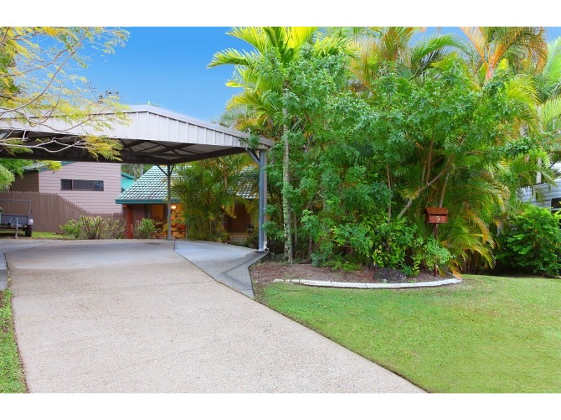 9 Berri Place, Helensvale QLD 4212