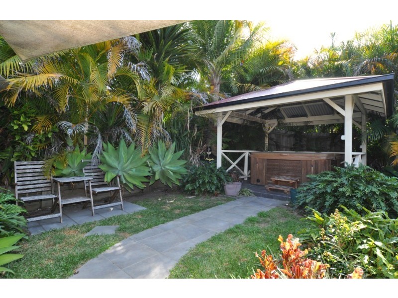 30 Barr’s Avenue, Oxenford QLD 4210