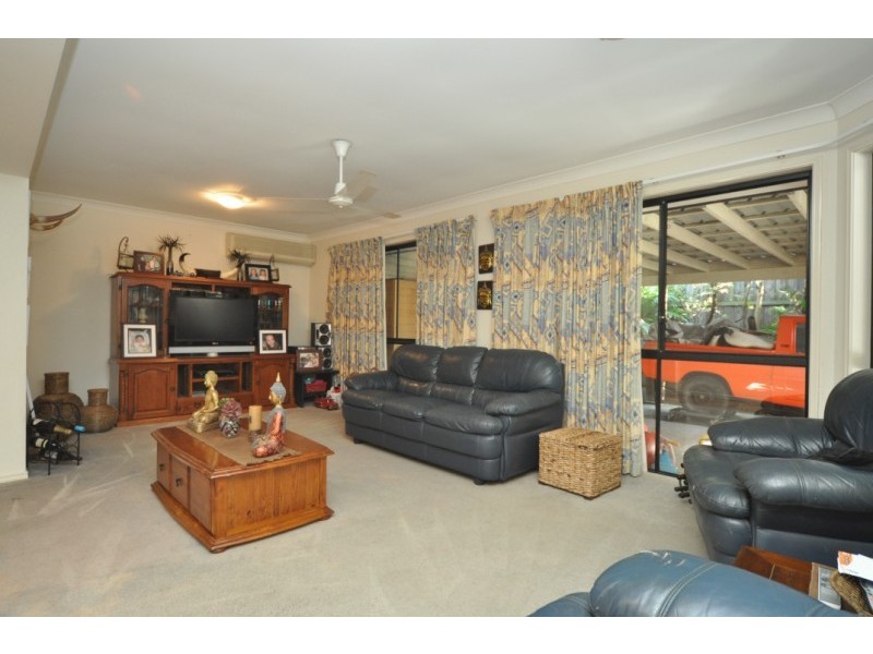 30 Barr’s Avenue, Oxenford QLD 4210
