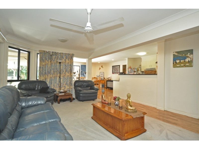 30 Barr’s Avenue, Oxenford QLD 4210