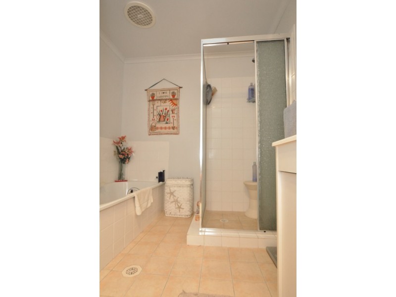 4/11 Vine Court, Oxenford QLD 4210