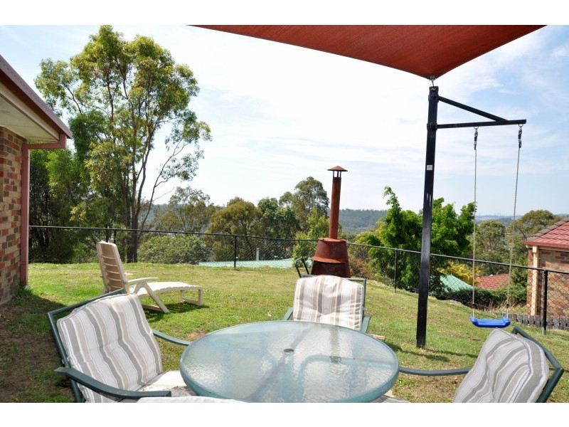 33 Crestridge Crescent, Oxenford QLD 4210