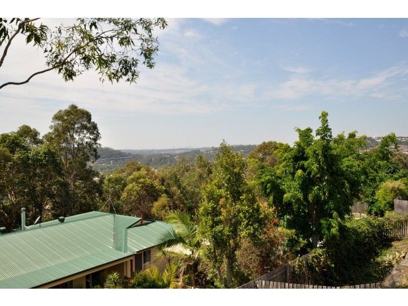 33 Crestridge Crescent, Oxenford QLD 4210