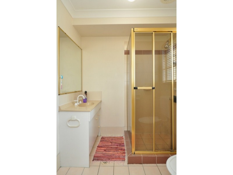 33 Crestridge Crescent, Oxenford QLD 4210
