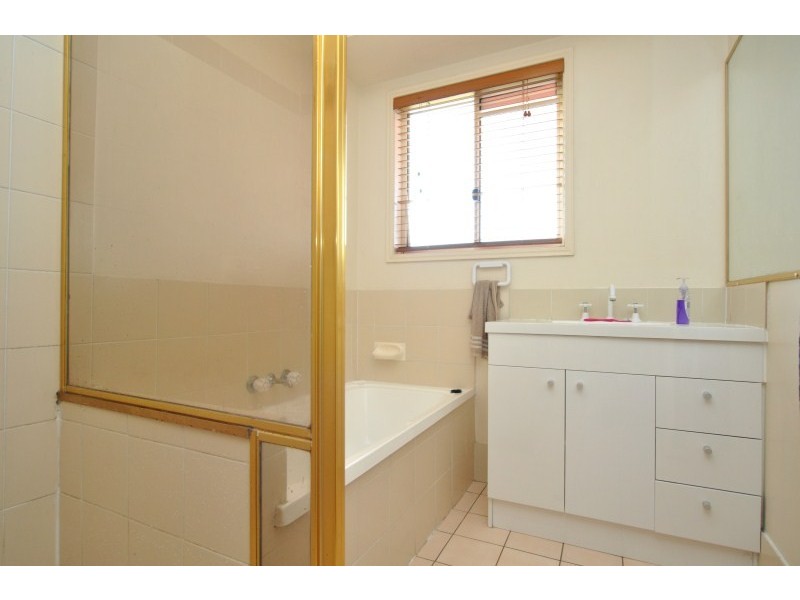33 Crestridge Crescent, Oxenford QLD 4210