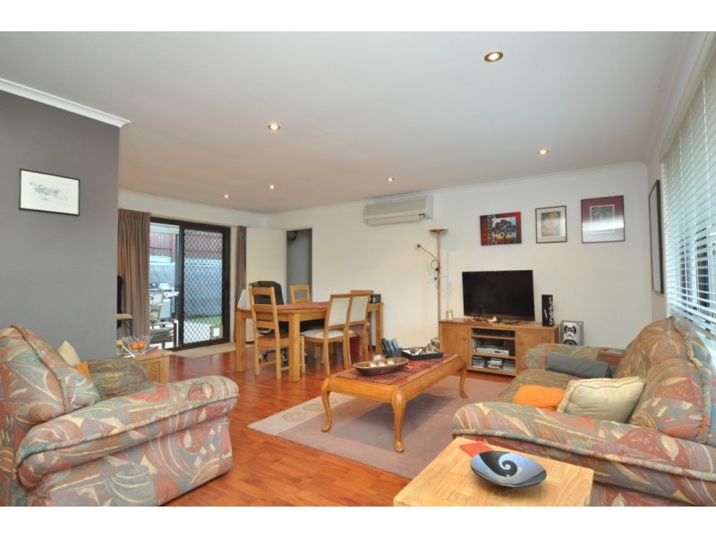 56 Studio Drive, Oxenford QLD 4210