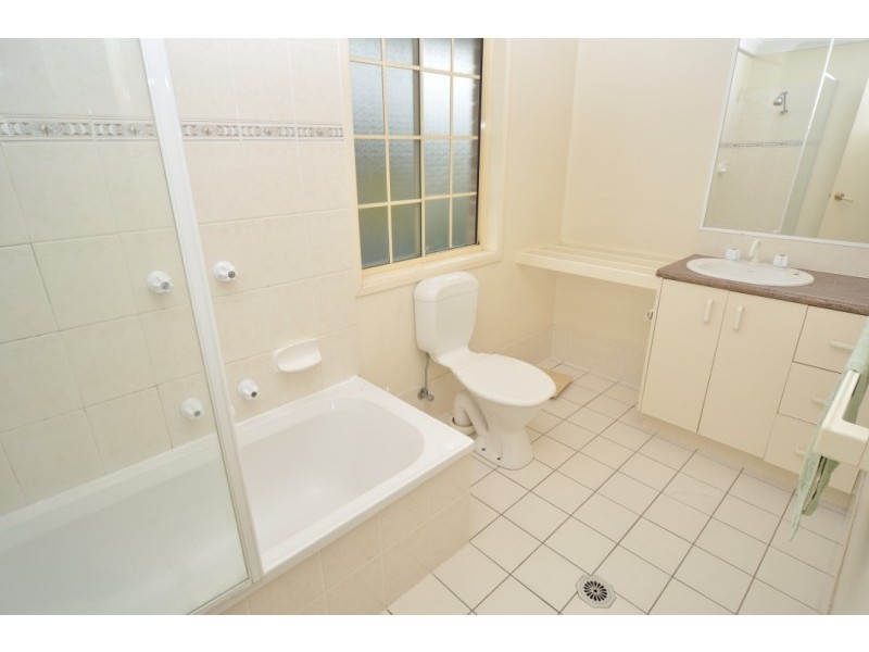 20/2 Doyalson Place, Helensvale QLD 4212