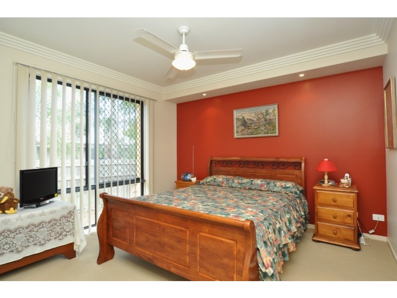 2/2 Livingstone Street, Upper Coomera QLD 4209