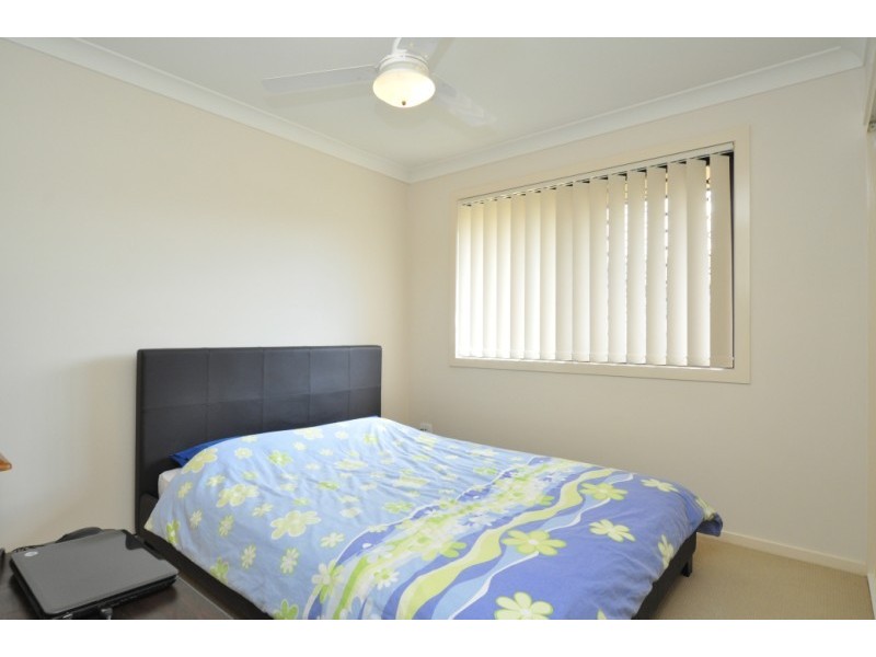 2/2 Livingstone Street, Upper Coomera QLD 4209