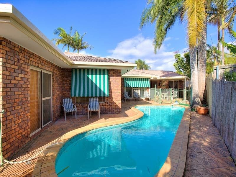9 Plympton Court, Helensvale QLD 4212
