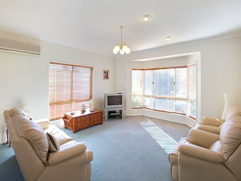 9 Plympton Court, Helensvale QLD 4212