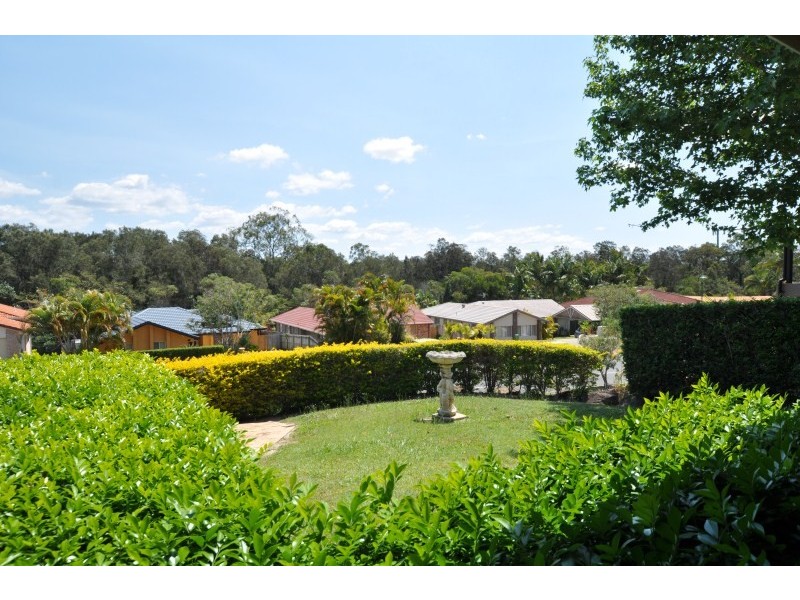 17 Cootharaba Drive, Helensvale QLD 4212
