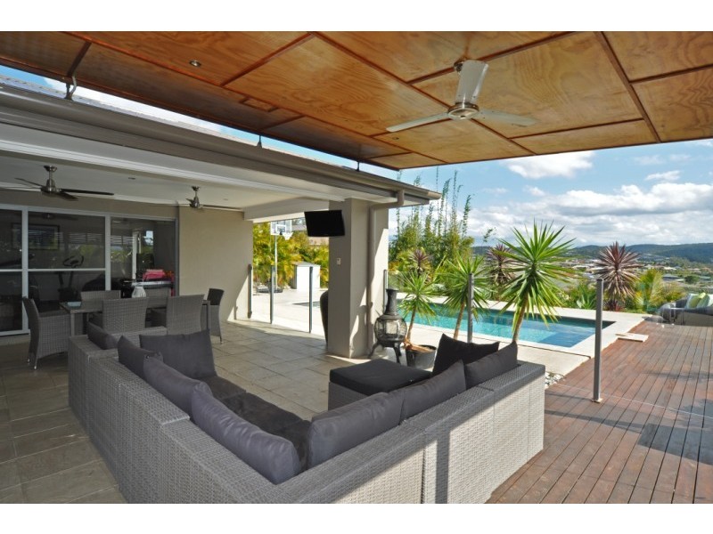 94 Salvado Drive, Pacific Pines QLD 4211