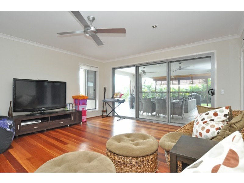94 Salvado Drive, Pacific Pines QLD 4211