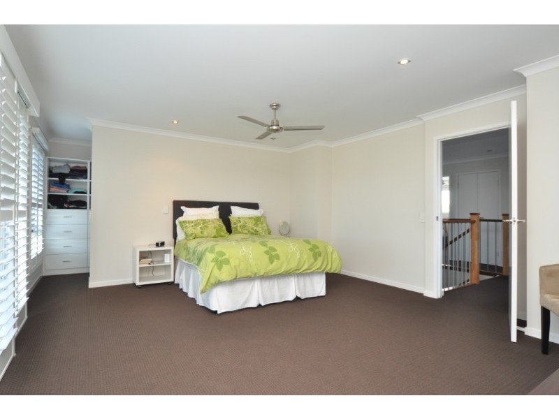 94 Salvado Drive, Pacific Pines QLD 4211