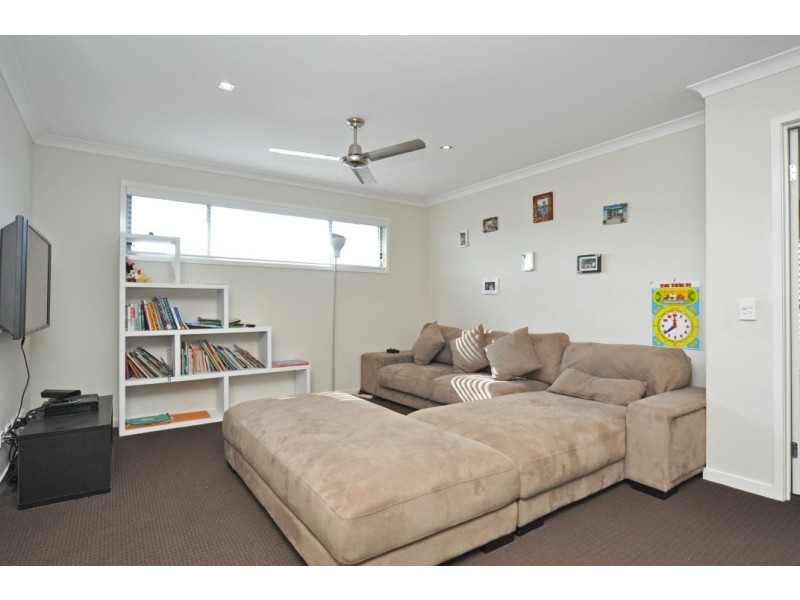 94 Salvado Drive, Pacific Pines QLD 4211