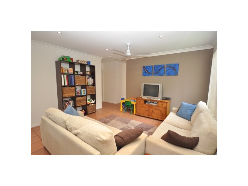 35 TRADE WINDS DRIVE, Helensvale QLD 4212