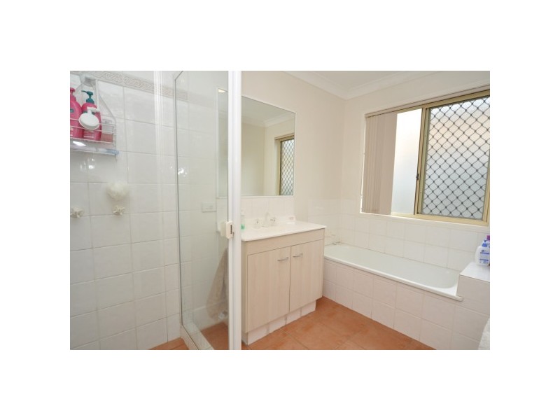 35 TRADE WINDS DRIVE, Helensvale QLD 4212