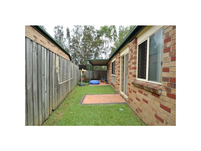 35 TRADE WINDS DRIVE, Helensvale QLD 4212