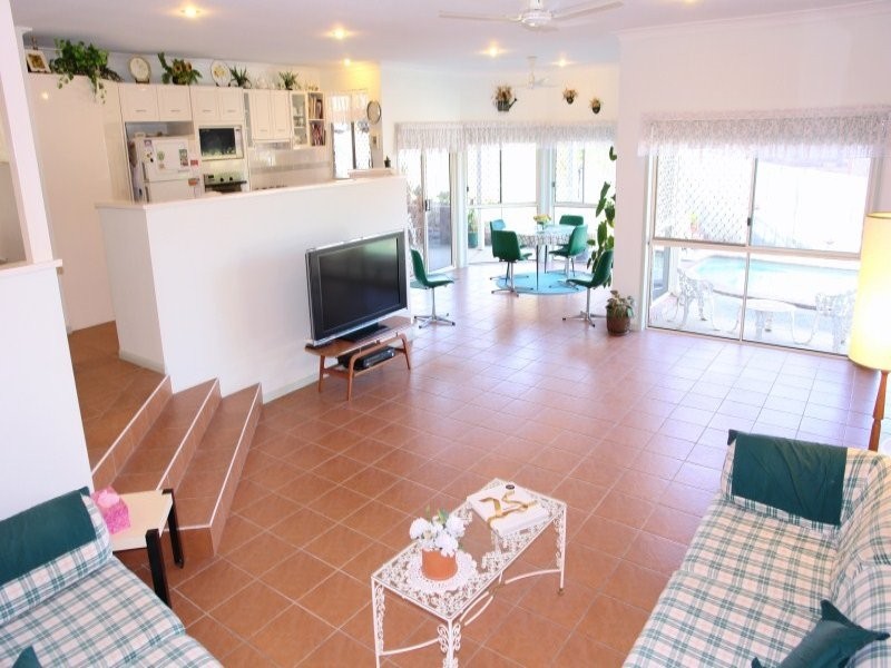 5 Glendale Place, Helensvale QLD 4212