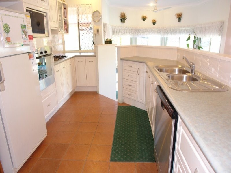 5 Glendale Place, Helensvale QLD 4212