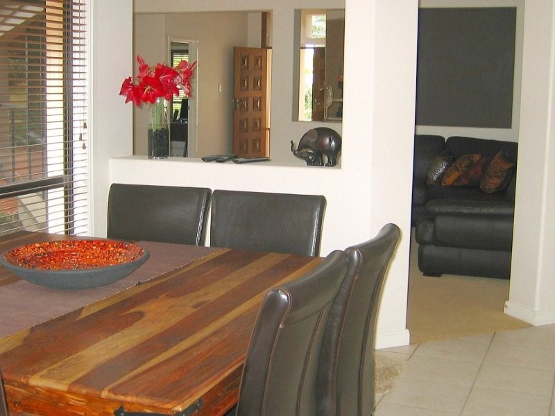 8502 Magnolia Drive West, Hope Island QLD 4212