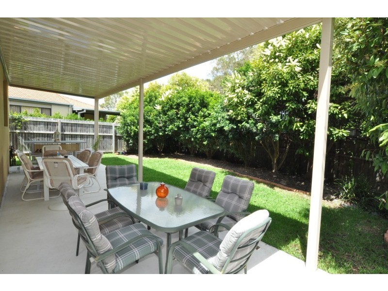 5 Laine Place, Coombabah QLD 4216