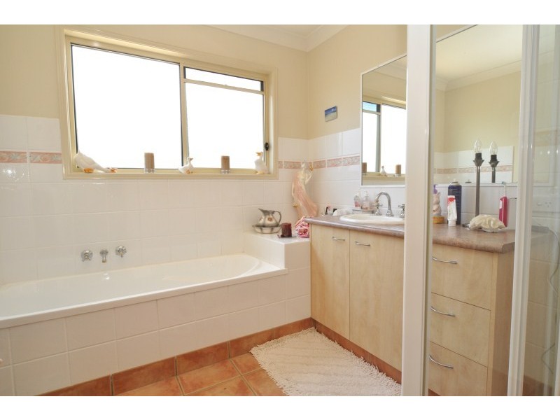5 Laine Place, Coombabah QLD 4216
