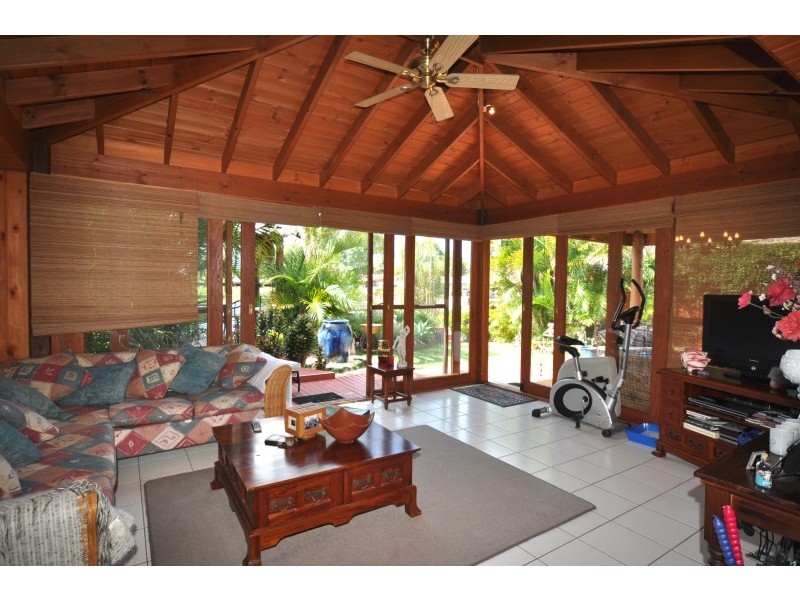 1/29 Kangaroo Avenue, Coombabah QLD 4216