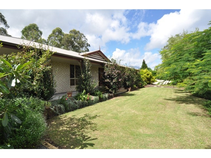 6 Nabberu Street, Maudsland QLD 4210