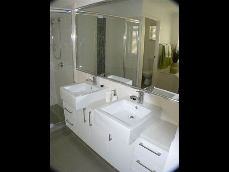 6 Hans Street, Upper Coomera QLD 4209