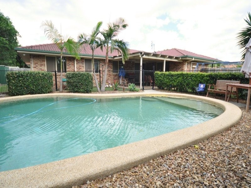 2 Roseapple Circuit, Oxenford QLD 4210