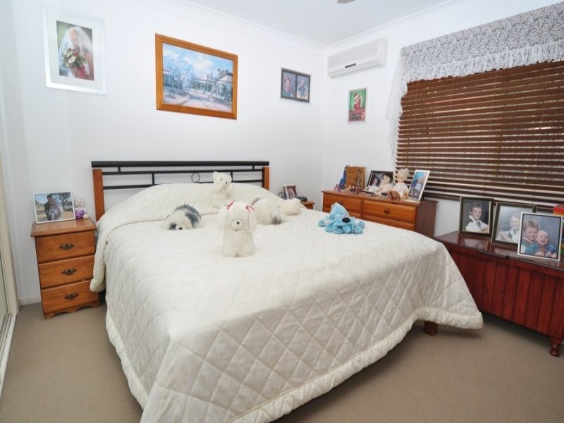 2 Roseapple Circuit, Oxenford QLD 4210