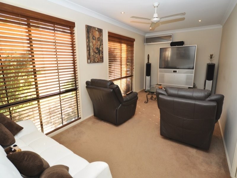 39 Fern Tree Gully Drive, Willow Vale QLD 4209