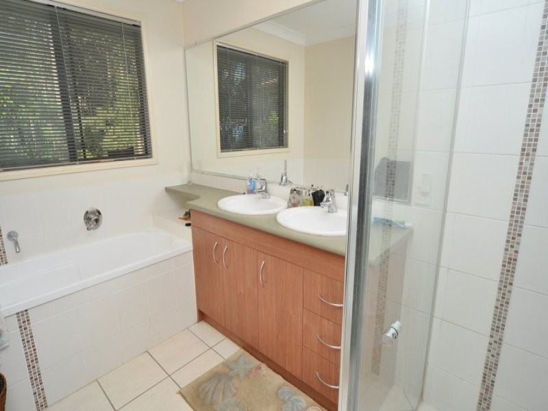 39 Fern Tree Gully Drive, Willow Vale QLD 4209