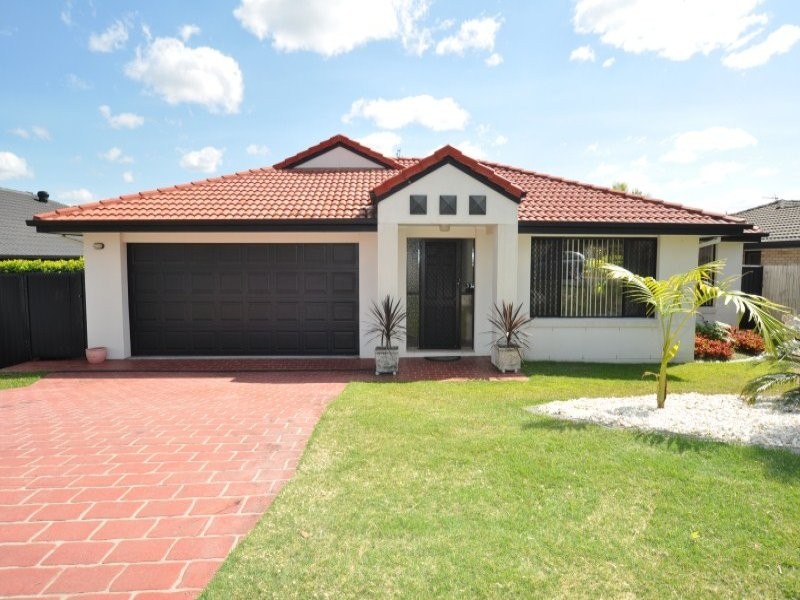 33 Roseapple Circuit, Oxenford QLD 4210