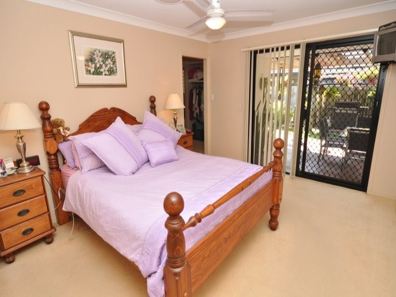 33 Roseapple Circuit, Oxenford QLD 4210