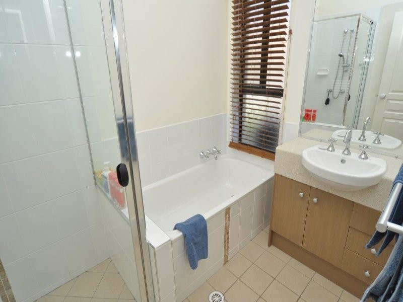 6 Oceanblue Rise, Upper Coomera QLD 4209