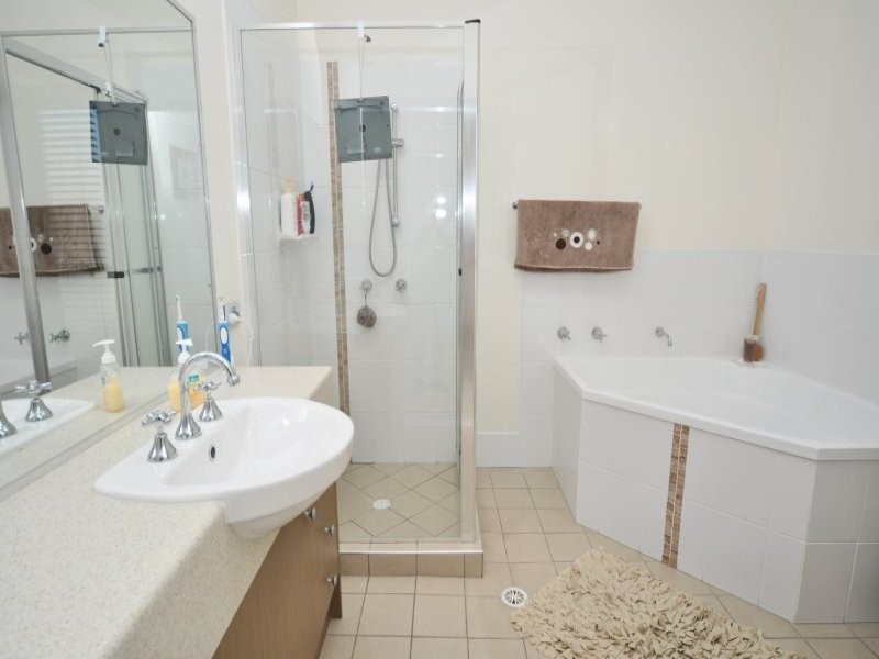 6 Oceanblue Rise, Upper Coomera QLD 4209